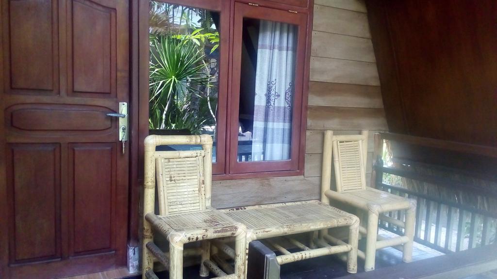 Coral Beach Pizza Cottages Gili Trawangan Kültér fotó